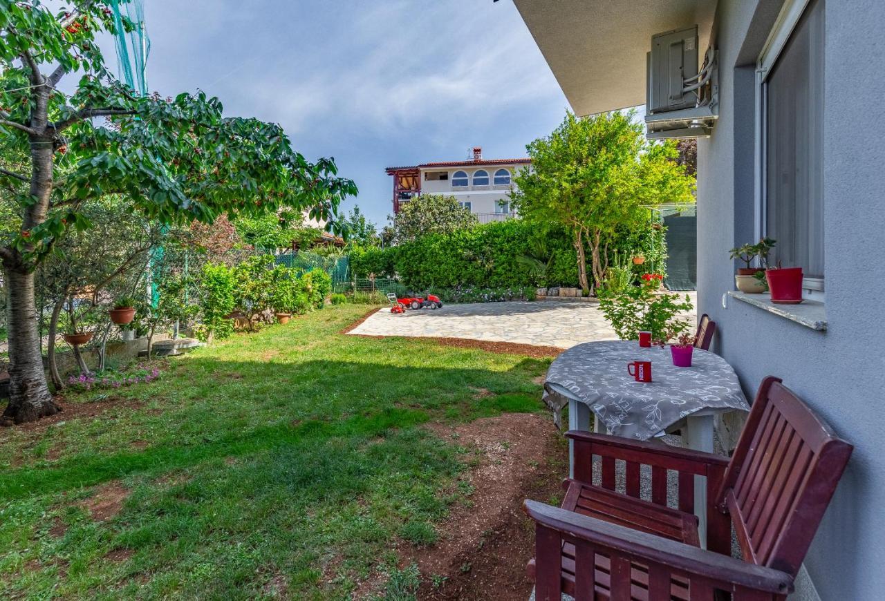 Apartment Lorencin Milka Medulin Exterior photo