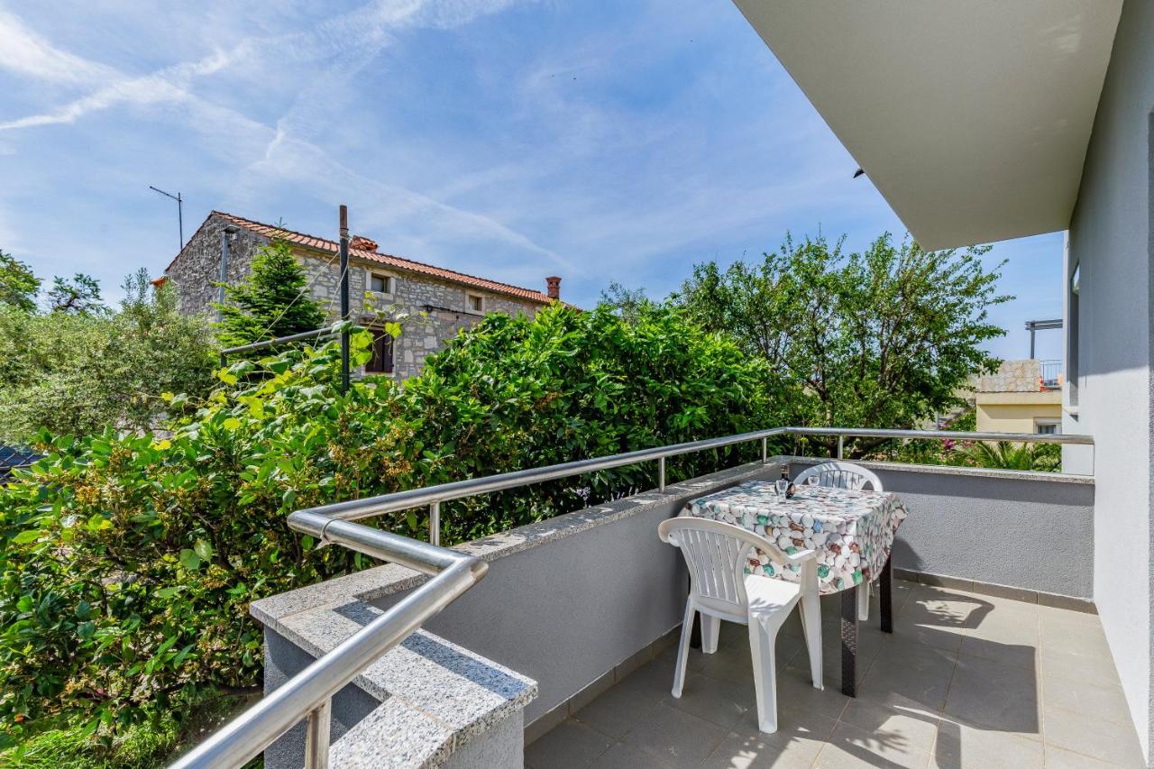 Apartment Lorencin Milka Medulin Exterior photo