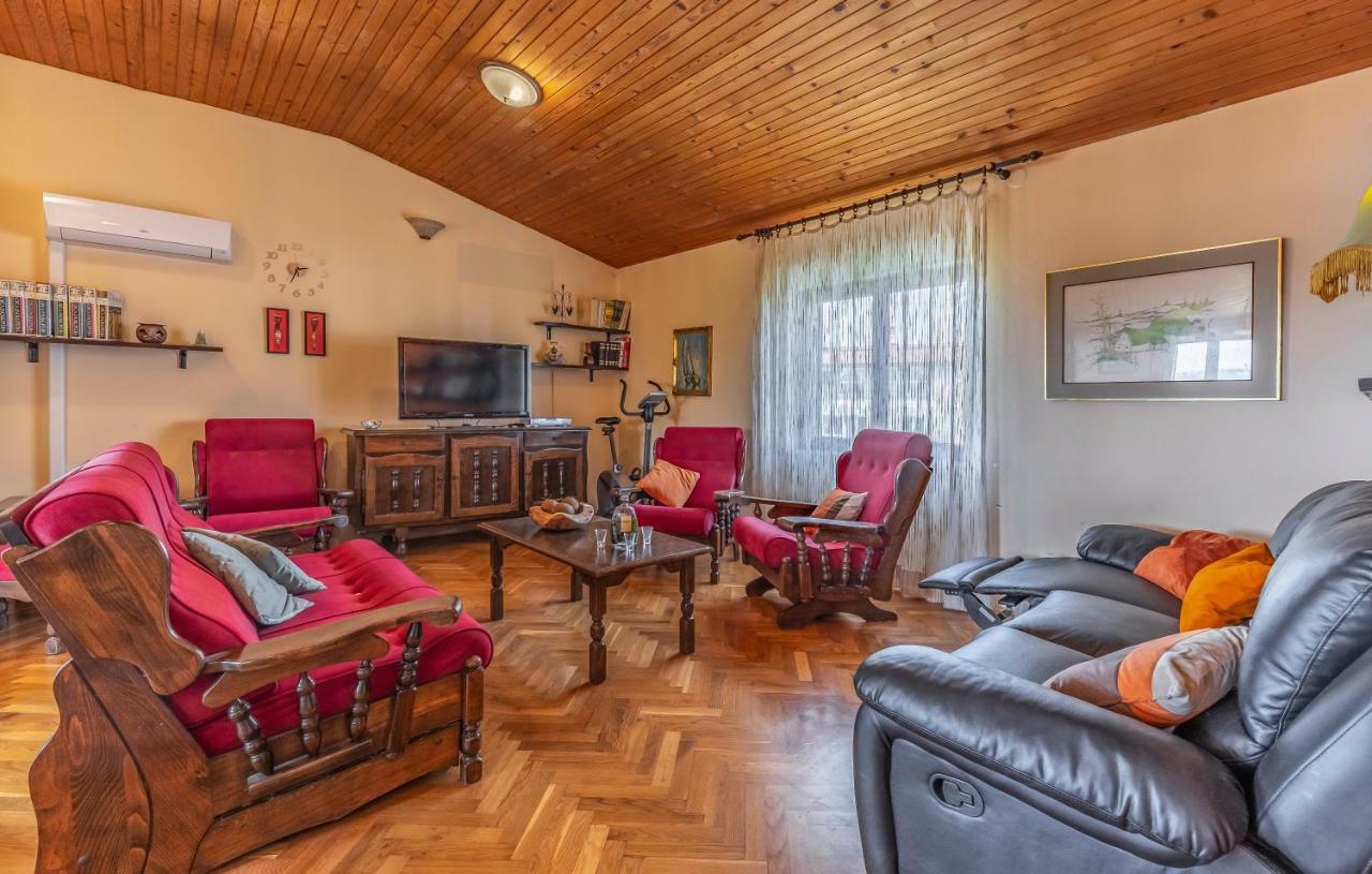 Apartment Lorencin Milka Medulin Exterior photo