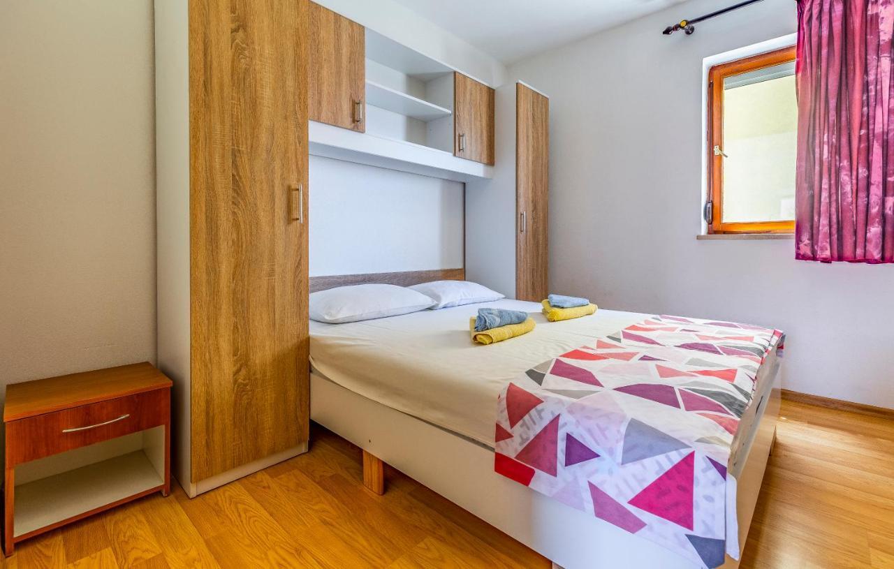 Apartment Lorencin Milka Medulin Exterior photo